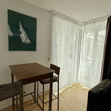 Klinik Nrz & Flugplatznaehe * Magdebourg