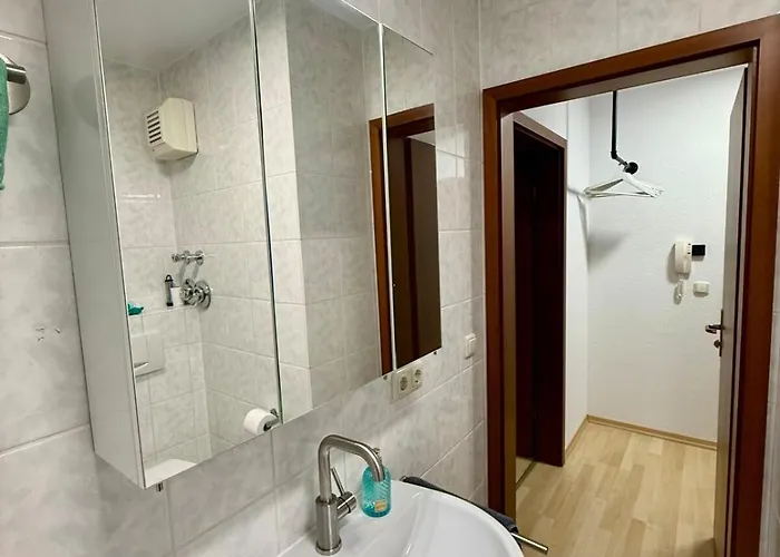 Klinik Nrz & Flugplatznaehe Appartement *